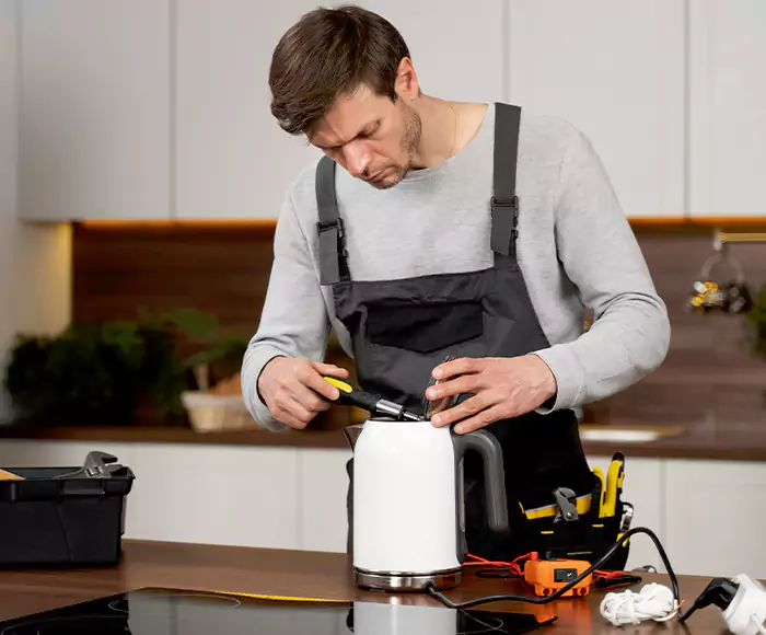 Skilled Blender Technicians: Your Small Appliance Repair Experts for Palmer, MA