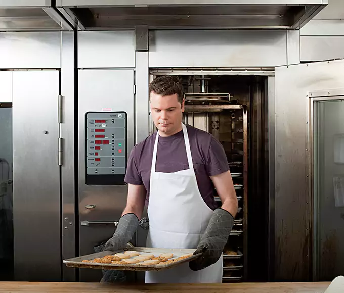 Why Palmer, MA Kitchens Trust Palmer Appliance Pro for Commercial Oven Repair?